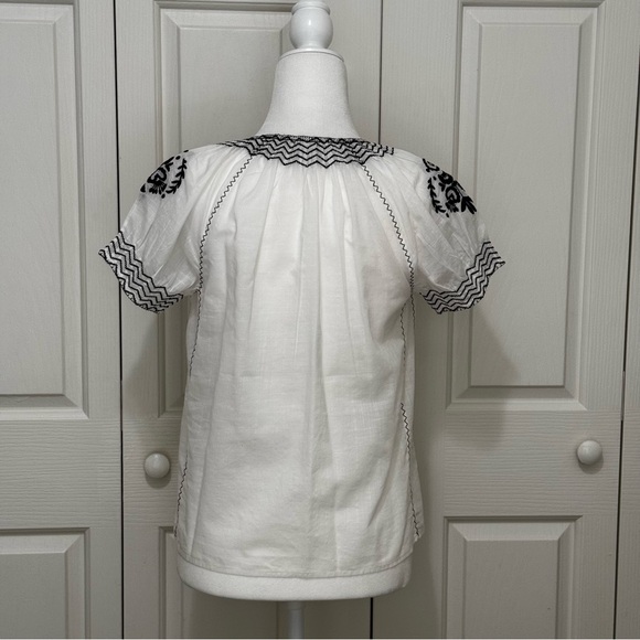 J.Crew Vintage White Gauze Blouse Black Embroidered V-Neck Puff Sleeve 0 - Picture 4 of 15